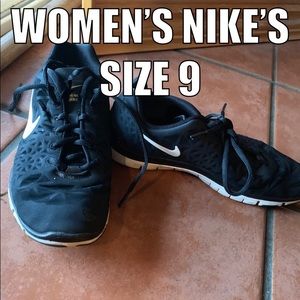 Women’s black and white nikes